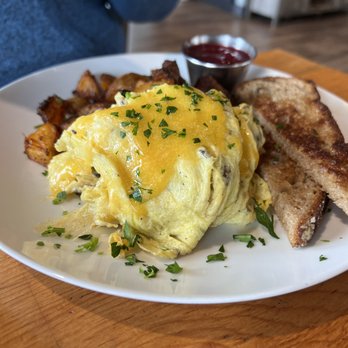 Thunder Island Brewing - The Portlander Omelet - Breweries Near Me - Cascade Locks, Oregon Thunder Island Brewing - The Portlander Omelet - Breweries Near Me - Cascade Locks, Oregon