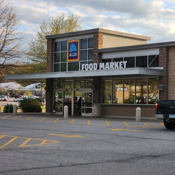 ALDI - Grocery Near Me - Fayetteville, Arkansas ALDI - Grocery Near Me - Fayetteville, Arkansas