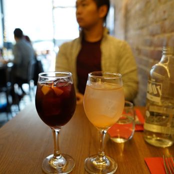 El Born - Red and Rosa mimosas - Spanish Near Me - Brooklyn, New York El Born - Red and Rosa mimosas - Spanish Near Me - Brooklyn, New York