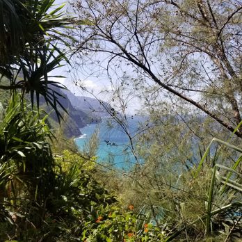 Hanakapi'ai Falls - 0.5 mile - Parks Near Me - Haena, Hawaii