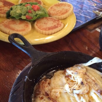 La Carreta Carnes Asadas - The delicious Gorditas de Viejo and Choriqueso. - Mexican Near Me - Laredo, Texas