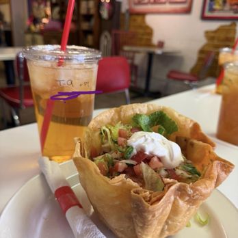 Coyote Oaties - Delicious salad and peach green tea - Desserts Near Me - Glendale, Arizona Coyote Oaties - Delicious salad and peach green tea - Desserts Near Me - Glendale, Arizona