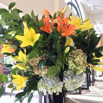Jodi Zimmerman Designs - One of my favorite arrangements. Posted 11/20/17 - Florists Near Me - New York, New York Jodi Zimmerman Designs - One of my favorite arrangements. Posted 11/20/17 - Florists Near Me - New York, New York