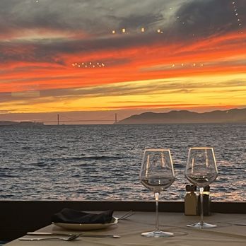 Skates On The Bay - Sunset - Seafood Near Me - Berkeley, California