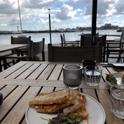 Boat & Co - Tomato & brie grilled cheese