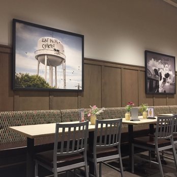 Chick-fil-A - I love the atmosphere  really nice - Chicken Shop Near Me - Hillsboro, Oregon