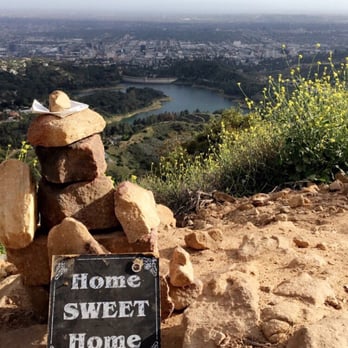Cahuenga Peak - Luckily, the backyard to most of us. - Hiking Near Me - Los Angeles, California Cahuenga Peak - Luckily, the backyard to most of us. - Hiking Near Me - Los Angeles, California