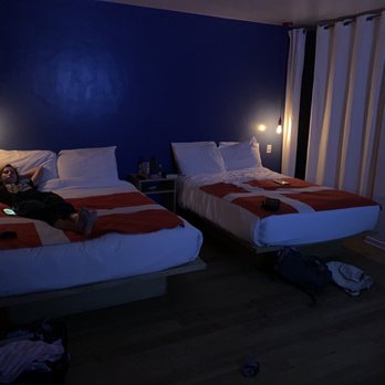 Hamlet Inn - Individual light dimmers - Hotels Near Me - Solvang, California