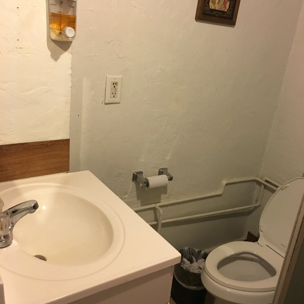 Cabins4less - Sink and toilet - Rafting/Kayaking Near Me - Big Bear Lake, California Cabins4less - Sink and toilet - Rafting/Kayaking Near Me - Big Bear Lake, California