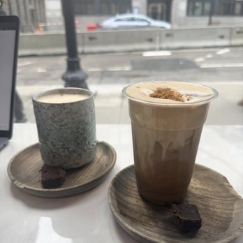 Wishing Cup - Carmelista and hot latte - Coffee & Tea Near Me - Boston, Massachusetts