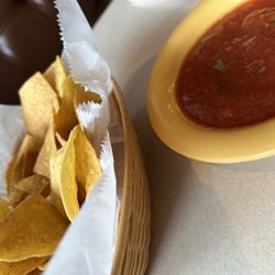 El Charro Mexican Grill - Free salsa & chips!!