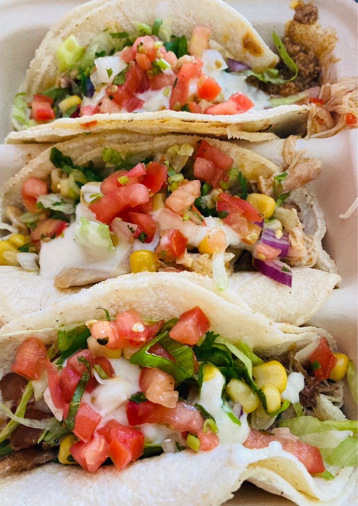 Tres Niños Taqueria — Mexican restaurant in North Adams