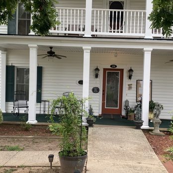 The Babcock House - Front of inn - Bed & Breakfast Near Me - Appomattox, Virginia