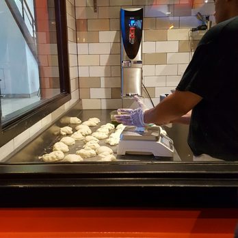 Blaze Pizza - Salad Near Me - Des Moines, Iowa Blaze Pizza - Salad Near Me - Des Moines, Iowa