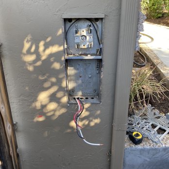 Martinez Electrical Services - Almost out - Electricians Near Me - Oak Hills, California Martinez Electrical Services - Almost out - Electricians Near Me - Oak Hills, California