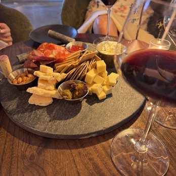 Melrose - Charcuterie board - Cocktail Bars Near Me - Houston, Texas Melrose - Charcuterie board - Cocktail Bars Near Me - Houston, Texas