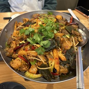 Qiwei Kitchen - Chinese Near Me - Rowland Heights, California