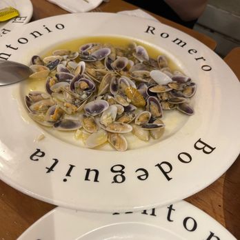 Bodeguita Antonio Romero - Small clams - Tapas/Small Plates Near Me - Seville, SE
