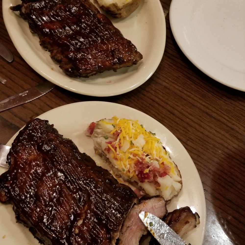 Ruby House Restaurant - Full rack Smoked Ribs - American Near Me - Keystone, South Dakota