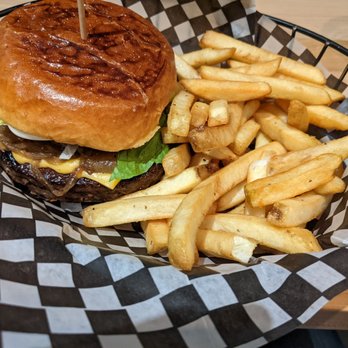 Eddie Burger + Bar - The Rocky Mountain - Burgers Near Me - Banff, Alberta