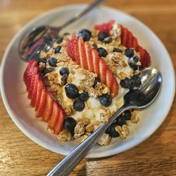 Bistro Bar - Yogurt Parfait