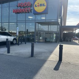 Exterior photo of Lidl - Waldorf, Maryland Exterior photo of Lidl - Waldorf, Maryland