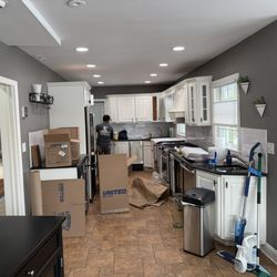 Liberty Moving & Storage, Agent for United Vanlines - Packed every drawer in our kitchen