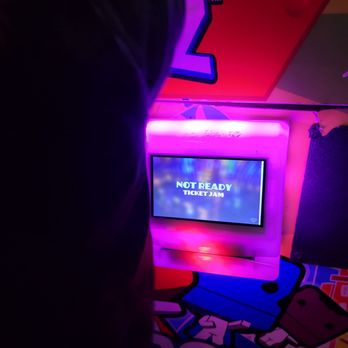 John's Incredible Pizza - Riverside - Most of the games were broken, not turned on, or had ticket jams. - Arcades Near Me - Riverside, California