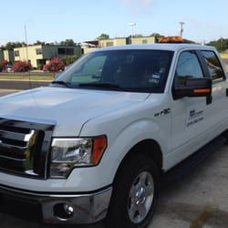 EZ Lockout & Roadside Assistance - San Antonio Roadside Assistance  .  We provide 24 Hour Emergency Roadside Assistance anywhere in (or around) San Antonio.