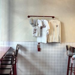Skinny Louie - Merch