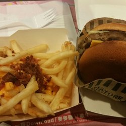 麥當勞 - My angus original burger with cheesy bacon fries.  Burger is good.. Fries was a miss.