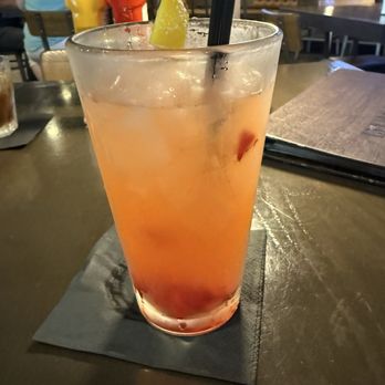 15th Street Tavern - Lizzy's Strawberry lemonade - Wine Bars Near Me - Clarkston, Michigan