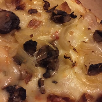 CitySide Tavern - Upon arrival, congealed pizza with wrong placement of toppings - Bars Near Me - Brighton, Massachusetts