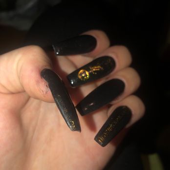 Steve's Spa - Bad nail set!!! - Nail Salons Near Me - Lakeport, California