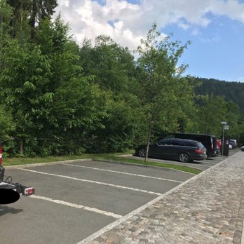 Parkplatz am Wasserfall - Parkplatz am Wasserfall parkovisko Auersbergkönig Wandergebiet turistická oblasť Eibenstock Sosa - Parking Near Me - Eibenstock, SN