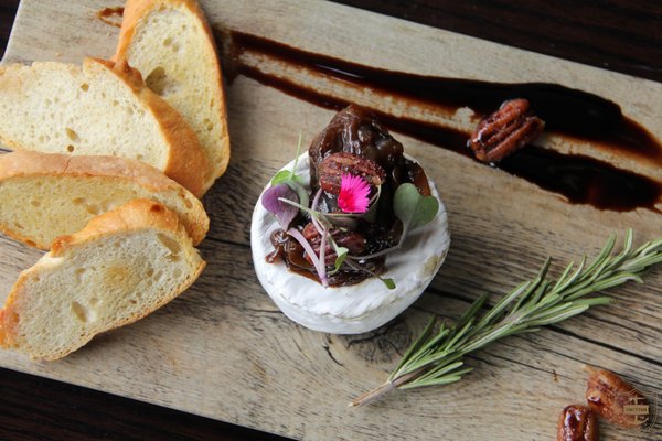 The British Hotel, Restaurant & Pub by null