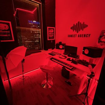 Sunset Agency - Sunset Agency Recording Studio In Red - Recording & Rehearsal Studios Near Me - Chicago, Illinois