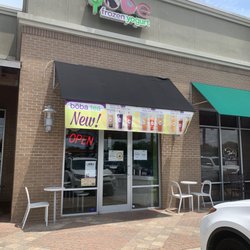 Yobe Frozen Yogurt - Entrance