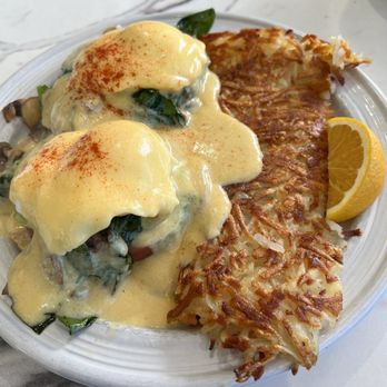 Mandy's Breakfast House - California Omelet - Breakfast & Brunch Near Me - Sonora, California Mandy's Breakfast House - California Omelet - Breakfast & Brunch Near Me - Sonora, California