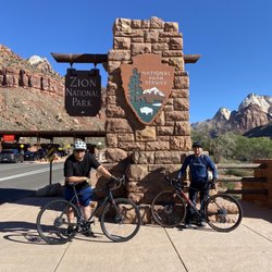 Zion Cycles - Zion National Park with Trek bikes from Zion Cycles
