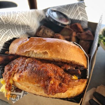 Coffee Commissary - Bacon Jam Breakfast Sandwich  with Potatoes - Coffee & Tea Near Me - Glendale, California