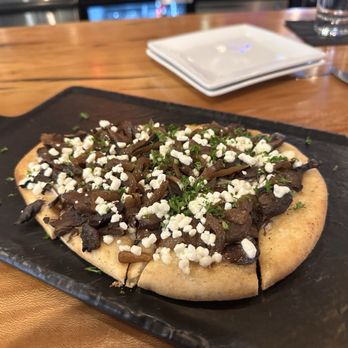 The River Merchant - Mushroom Flatbread - New American Near Me - Kent, Ohio