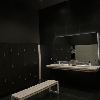 Artha - Locker Rooms - Yoga Near Me - Los Angeles, California
