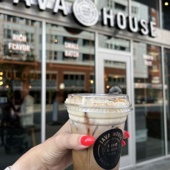Java House - Backyard Bonfire- s'mores drink, iced - Coffee & Tea Near Me - Indianapolis, Indiana