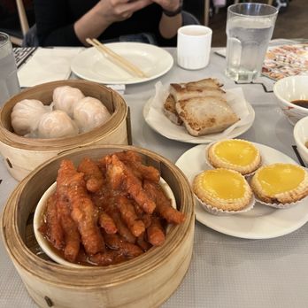 Triple Crown Restaurant - Dim Sum Near Me - Chicago, Illinois Triple Crown Restaurant - Dim Sum Near Me - Chicago, Illinois