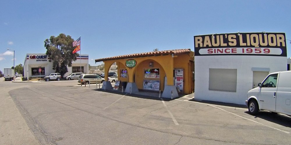 Rauls Liquor Logo