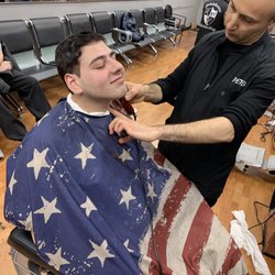 Rich & Famous Barbershop