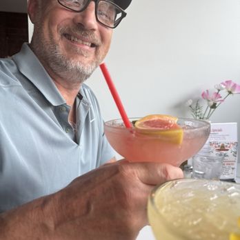 La Fiesta On Main - Paloma and skinny margarita - Mexican Near Me - Vancouver, Washington La Fiesta On Main - Paloma and skinny margarita - Mexican Near Me - Vancouver, Washington