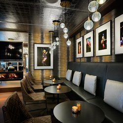 Legends Bar