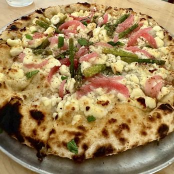 Green Valley Brewing - A spare hint of mint pizza special - Brewpubs Near Me - Hudson, Ohio Green Valley Brewing - A spare hint of mint pizza special - Brewpubs Near Me - Hudson, Ohio